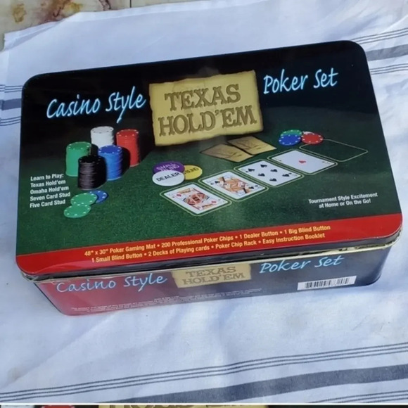 Texas‎ Hold 'Em Poker set NWOT - Picture 1 of 7